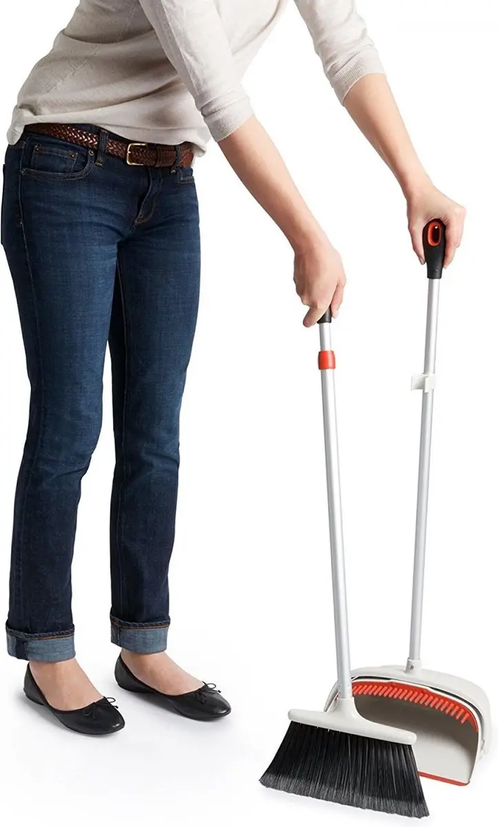 OXO Bezem en blikset 12125800V2 - Uitschuifbaar - Wit/Zwart/Rood