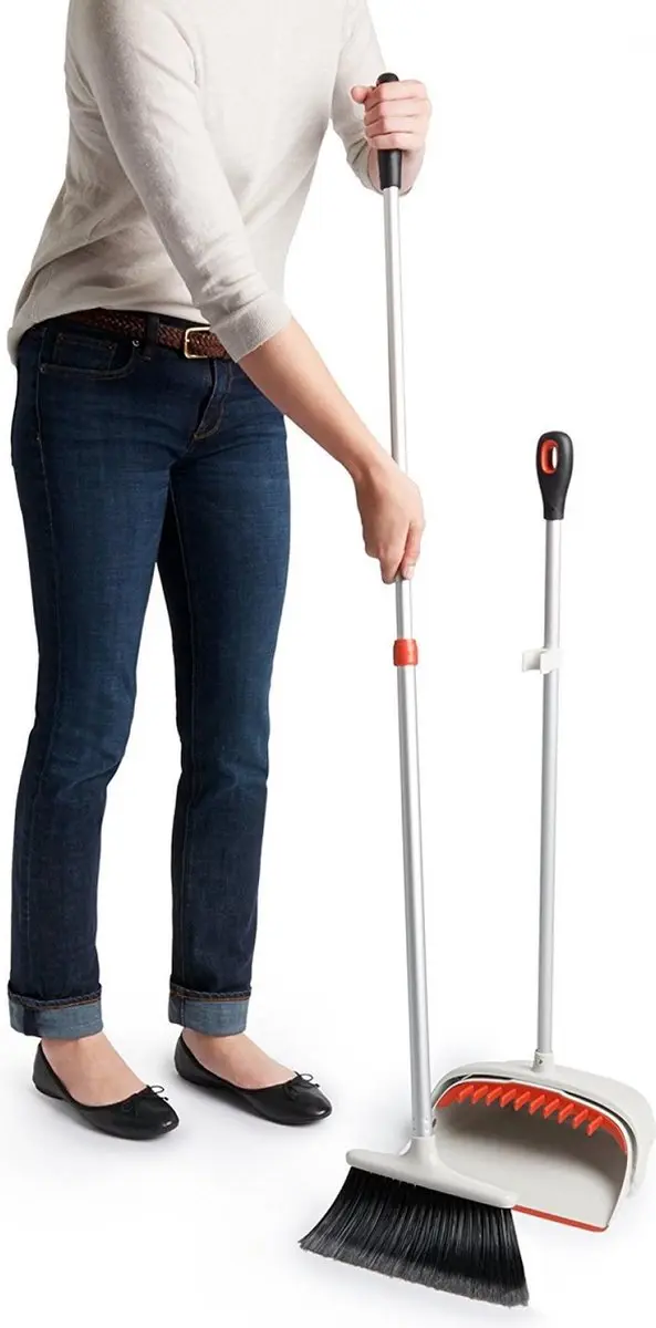 OXO Bezem en blikset 12125800V2 - Uitschuifbaar - Wit/Zwart/Rood