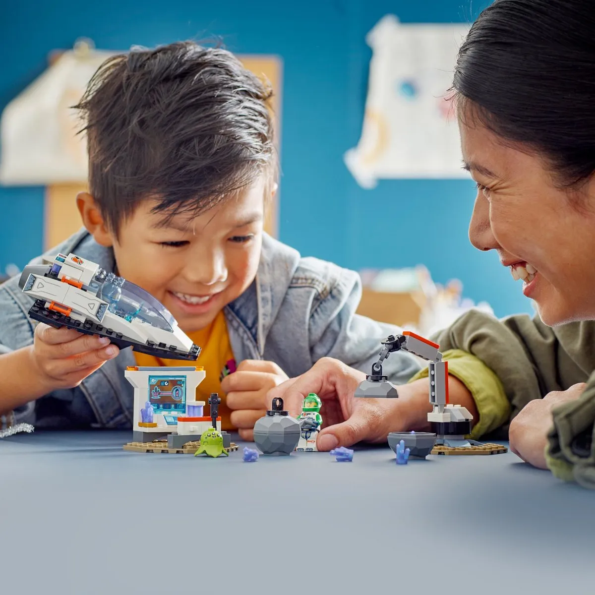 LEGO City Ruimteschip 60429 - 2 Minifiguren