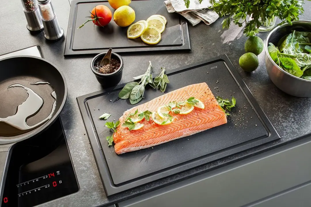 GEFU SLIZE Snijplank 44x30cm - Zwart/RVS