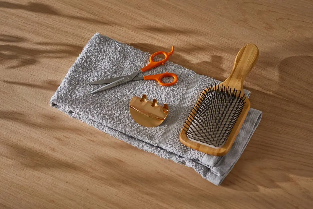 Fiskars Kapperschaar 17cm - Oranje - afbeelding 4 van 6