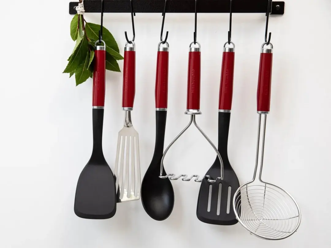 KitchenAid Kooklepel Empire Red KAG003OHERE - Hittebestendig