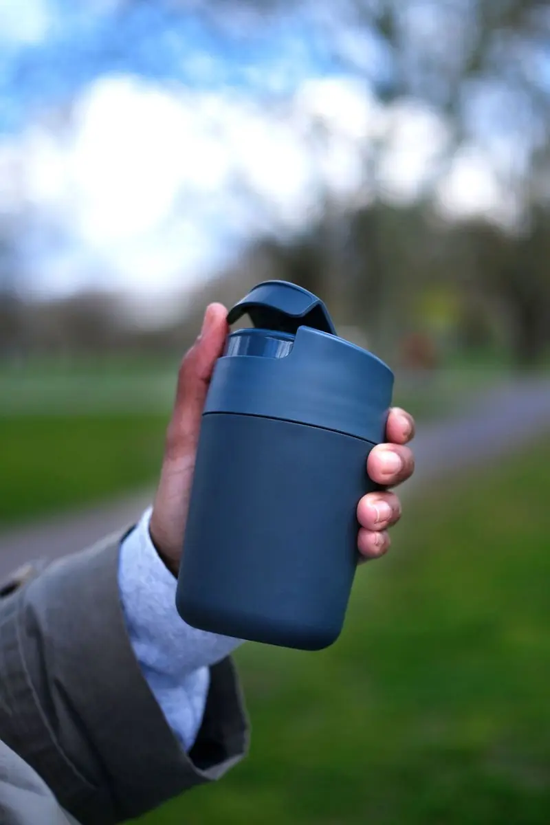 Joseph Joseph Flip Top Drinkbeker 0.34L - Blauw