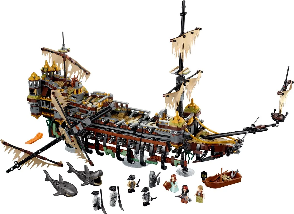 LEGO Pirates of the Caribbean Silent Mary 71042 - 8 Minifiguren
