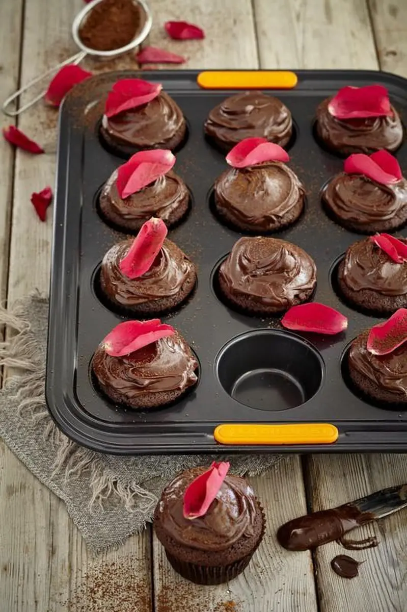 Le Creuset Pâtiliss Bakvorm 12 Muffins - Zwart - afbeelding 6 van 6