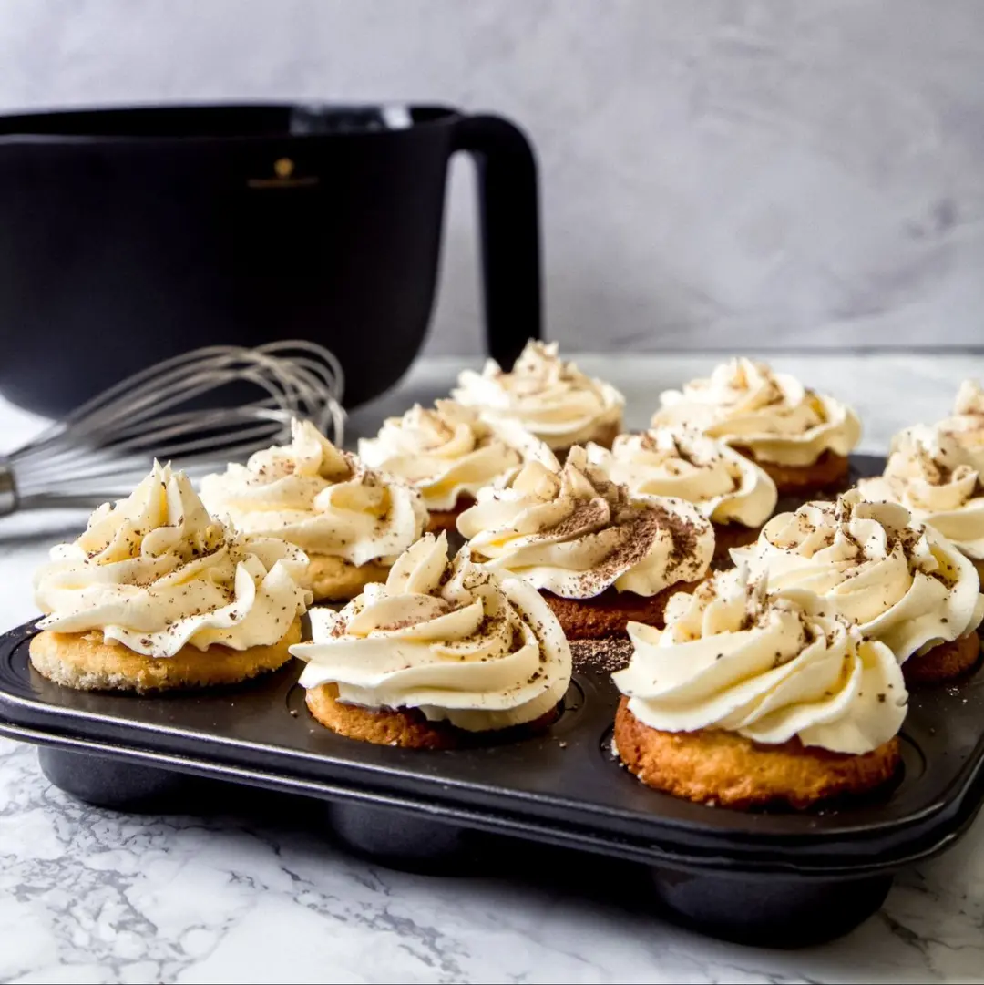 Masterclass Cupcake Bakvorm 12 Gaten - 35x27cm Zwart
