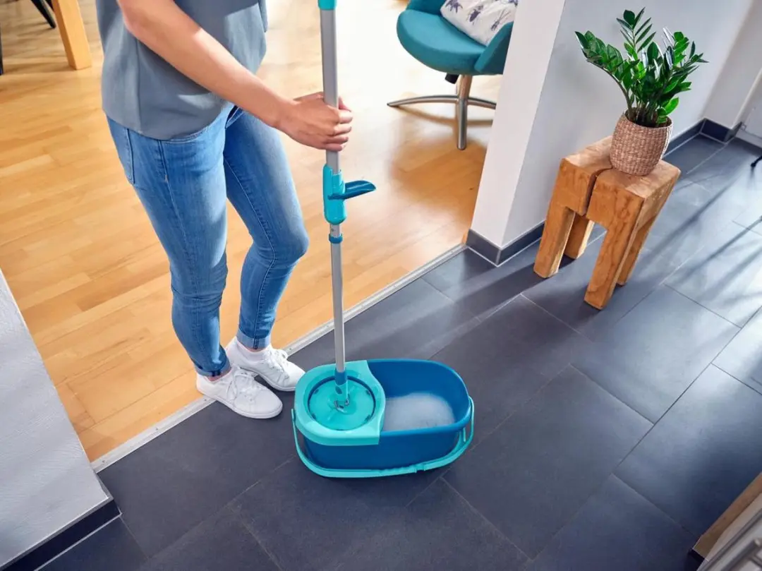 Leifheit Clean Twist Disc Mop Ergo Dweilset - 6L Turquoise