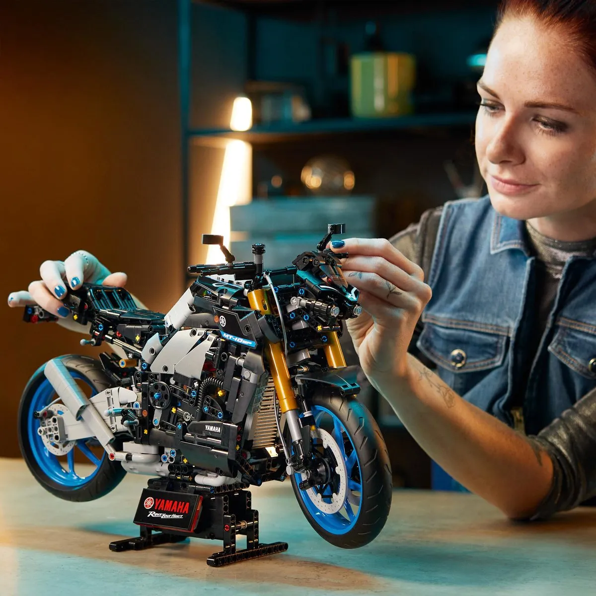 LEGO Technic 42159 Yamaha MT-10 SP - 1478 Stukken