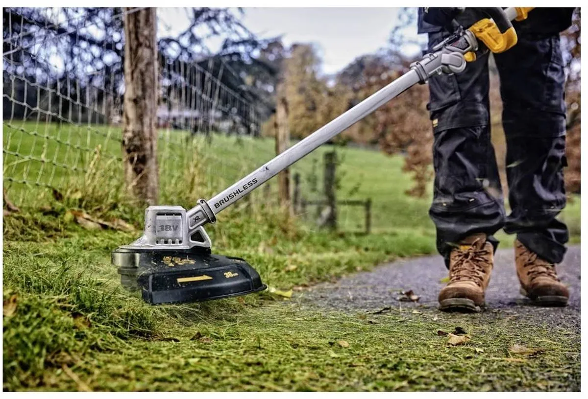 DeWalt DCMST561P1 Accu Grastrimmer 18V - 5.0Ah - 36mm