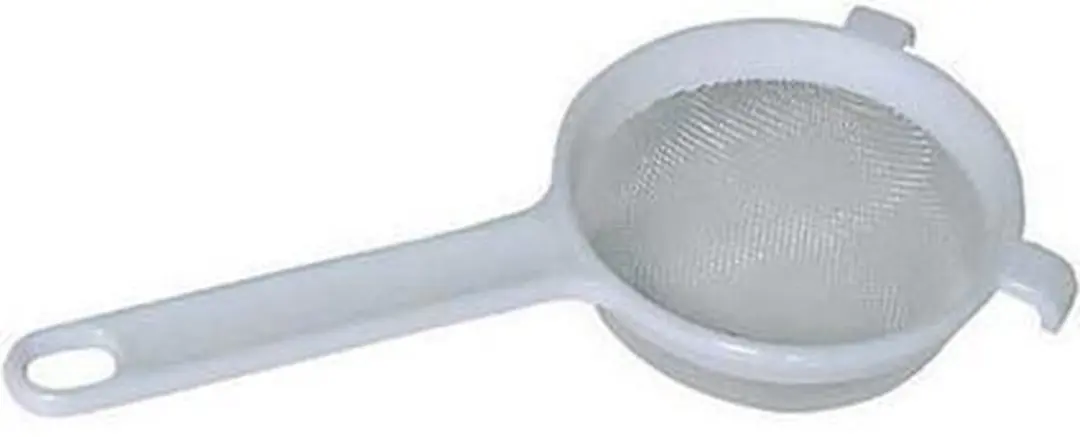 KitchenCraft Kunststof Zeef 7cm - Wit - afbeelding 6 van 6