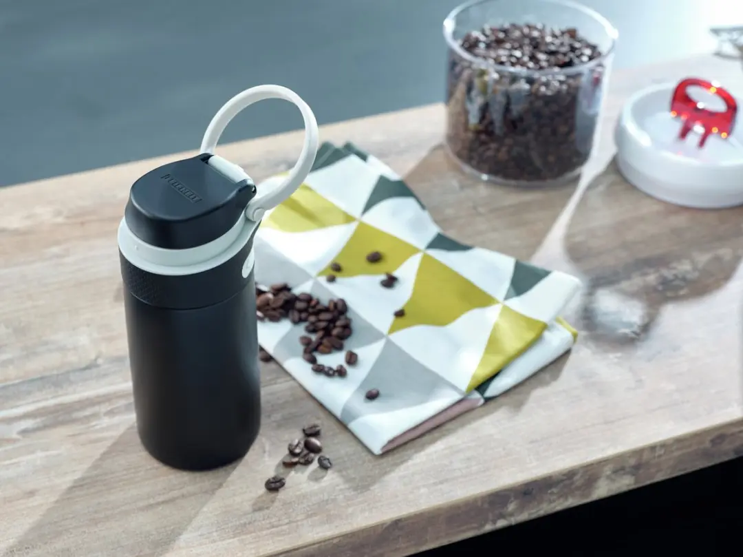 Leifheit Thermosbeker Flip 350ml - Zwart