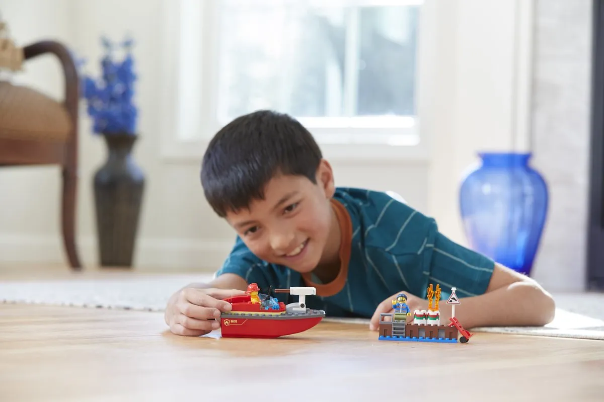 LEGO City Brand aan de Kade 60213 - 97 Stukken - 2 Minifiguren - afbeelding 6 van 6