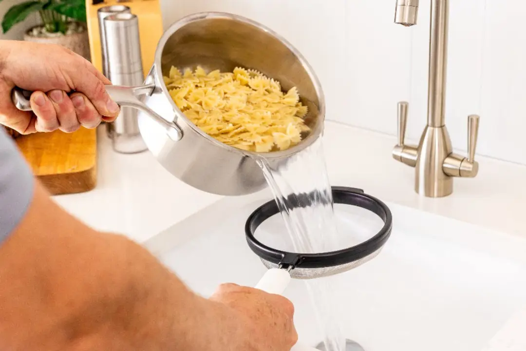 KitchenAid Zeef 17cm - Wit