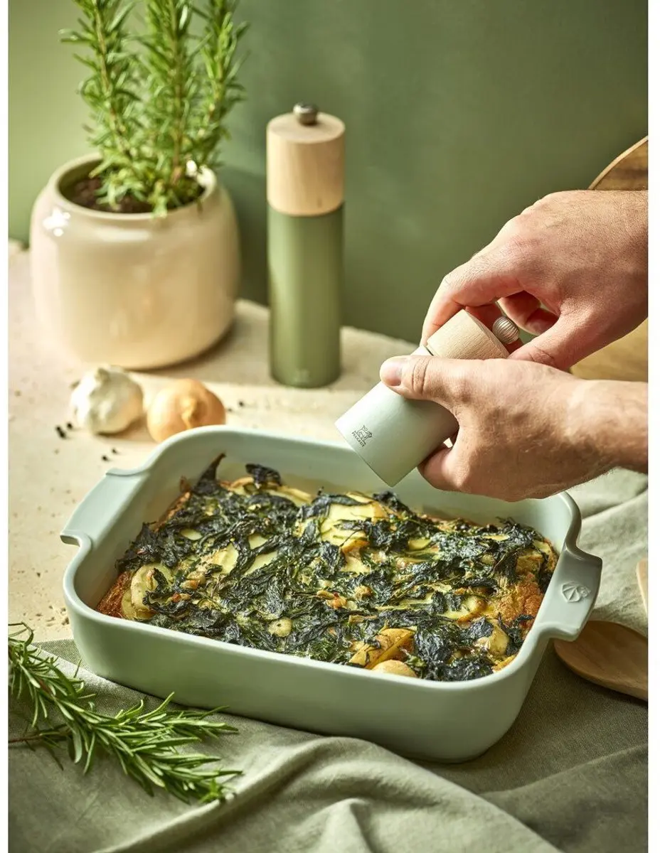 Peugeot Appolia Ovenschaal 36cm - 3.8L - Saliegroen