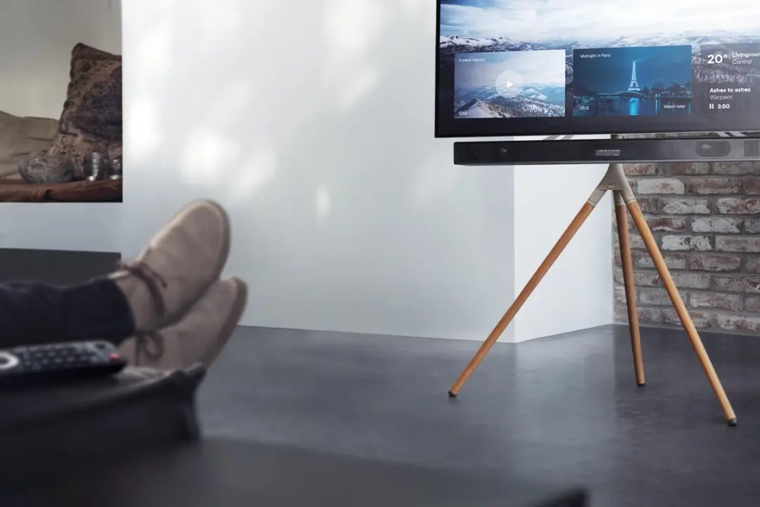 One For All WM7471 TV Standaard - Walnoot - 32-65"