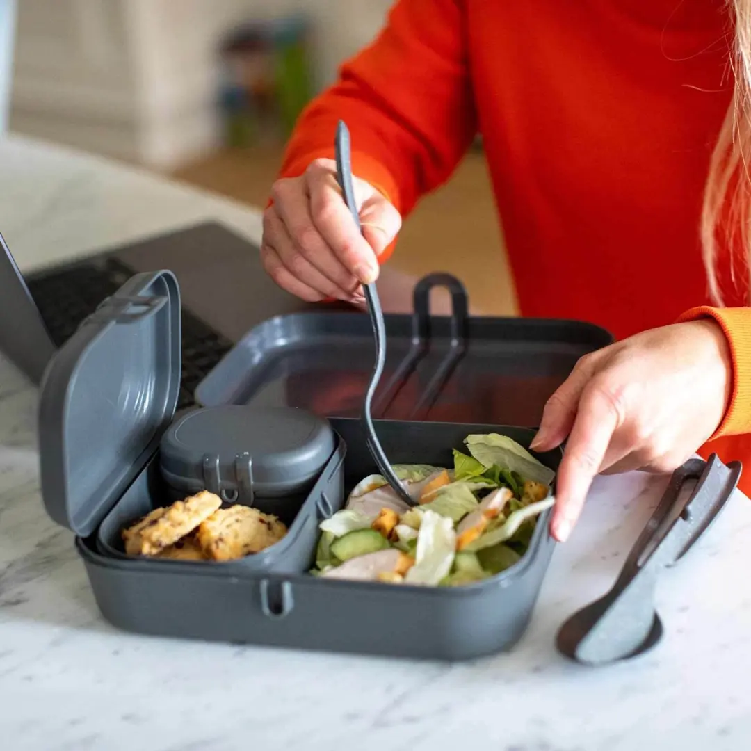 Koziol Pascal Ready Lunchbox & Bestekset 1.25L - 4-delig - Paars