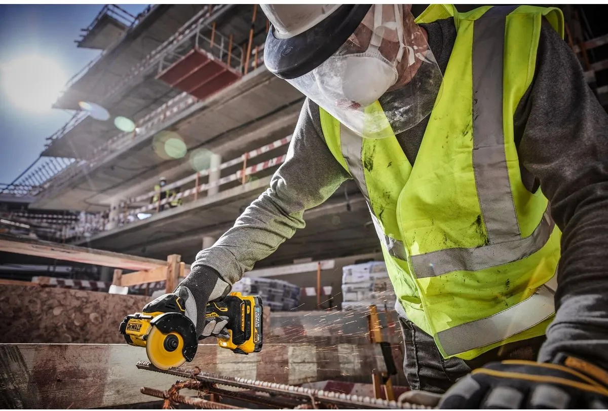 DeWalt DCS438N Accu Slijpmachine 18V - 76mm Metaal