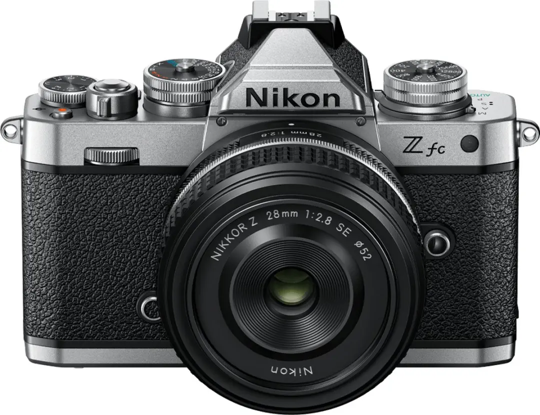 Nikon Z FC Kit VOA090K001 - 28mm f/2.8 SE - Zwart/Zilver