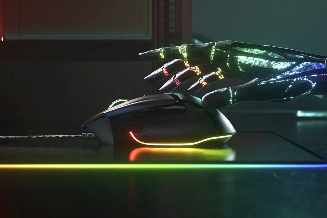 Razer Basilisk V3 RZ01-04000100-R3U1 Gamingmuis - 13 Knoppen - 26.000 DPI - Zwart