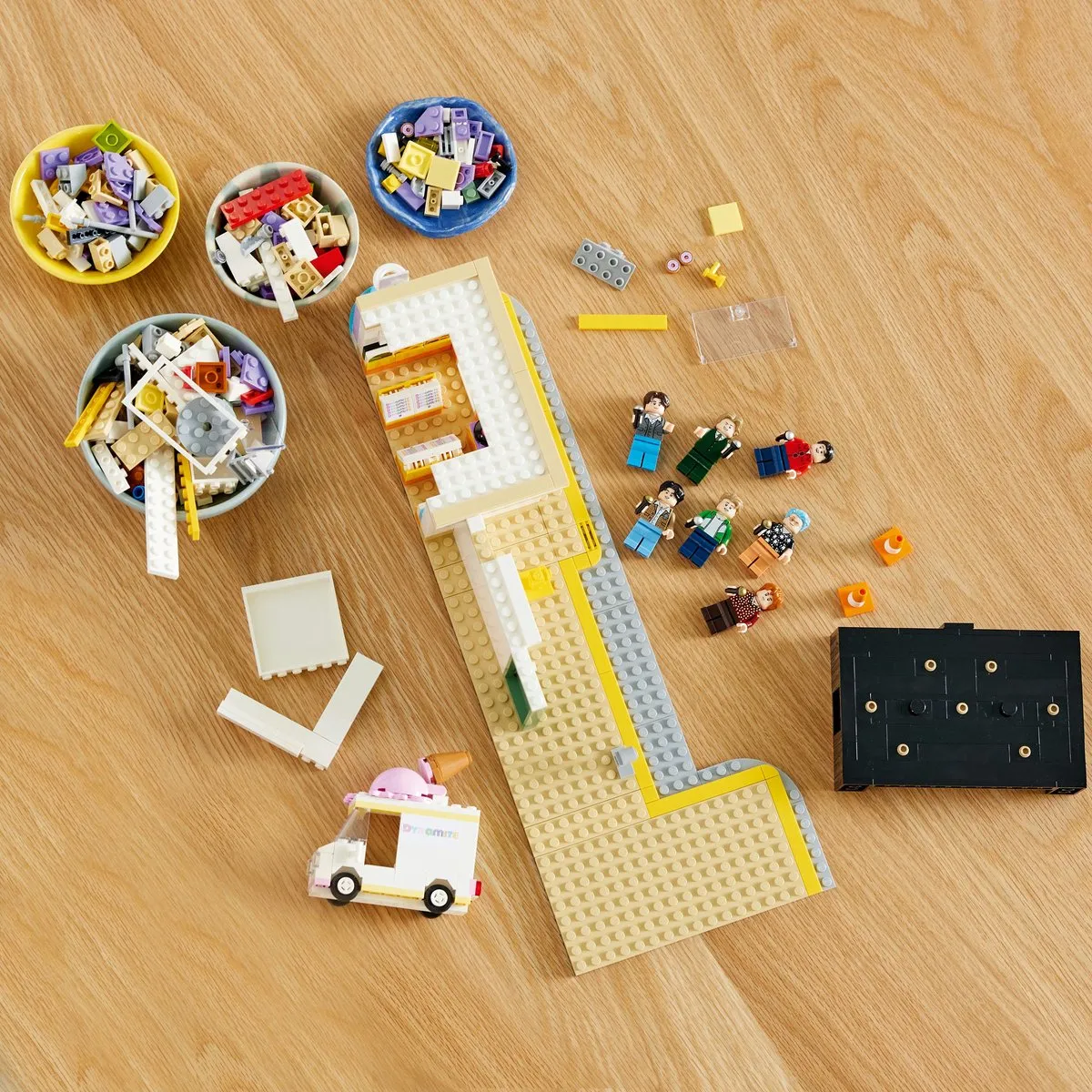 LEGO Ideas BTS Dynamite Set 21339 - 749 Stukken - Meerkleurig - afbeelding 6 van 6