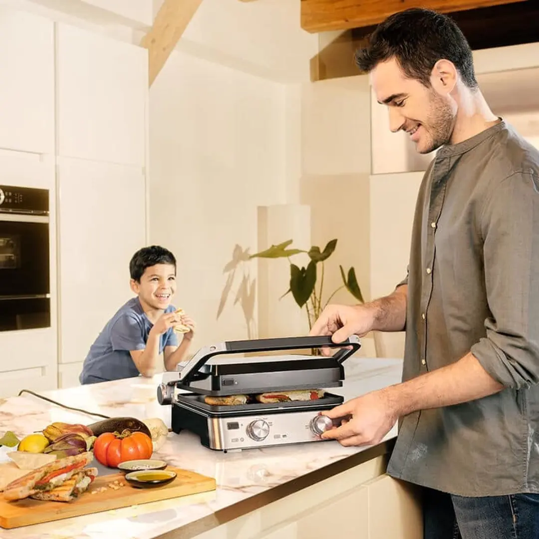 Braun CG7020 Tosti Apparaat - 2000W - Zwart/Roestvrijstaal