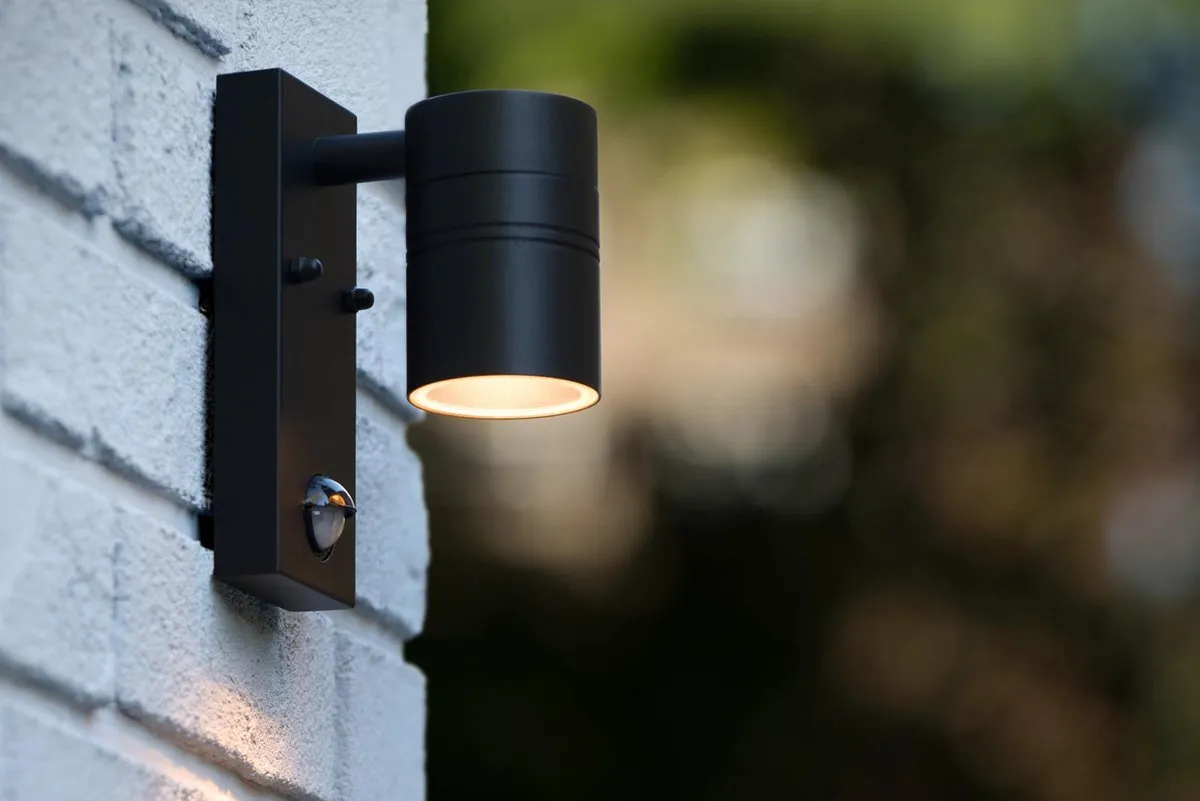 Lucide ARNE-LED Wandspot GU10 5W 2700K - Zwart