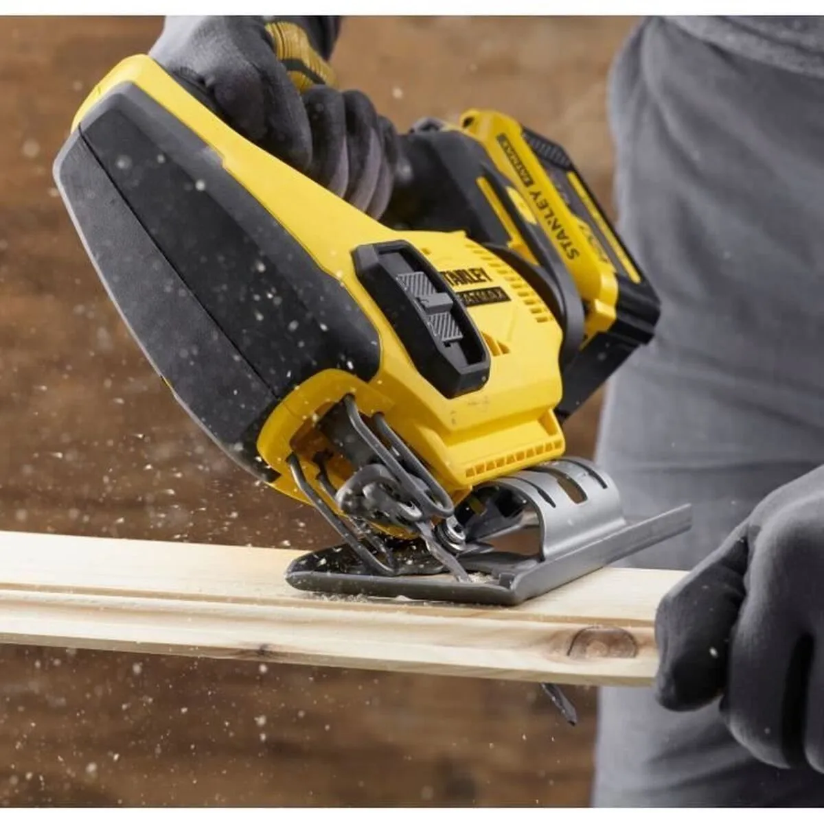 Stanley FatMax SFMCS600B Pendeldecoupeerzaag 18V - afbeelding 6 van 6
