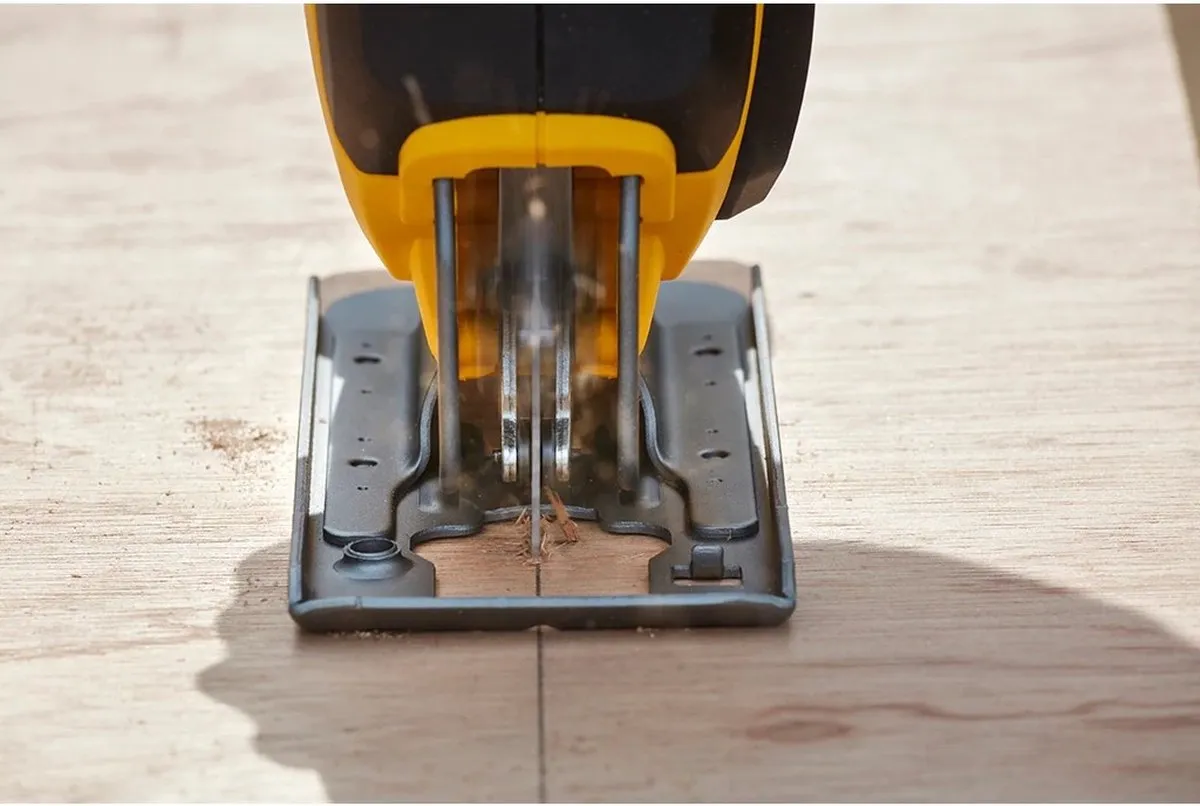 Stanley FatMax SFMCS600B Pendeldecoupeerzaag 18V