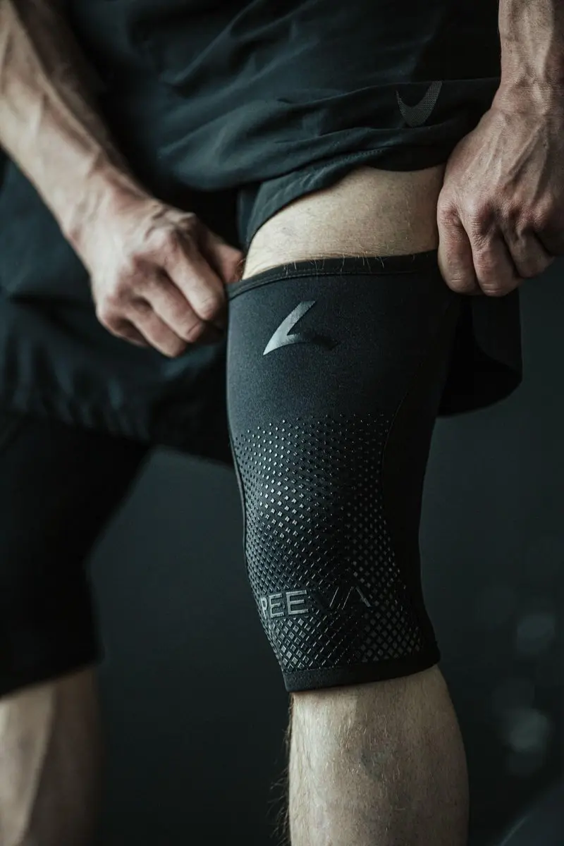 Reeva Knee Sleeves Reflective 5mm - M