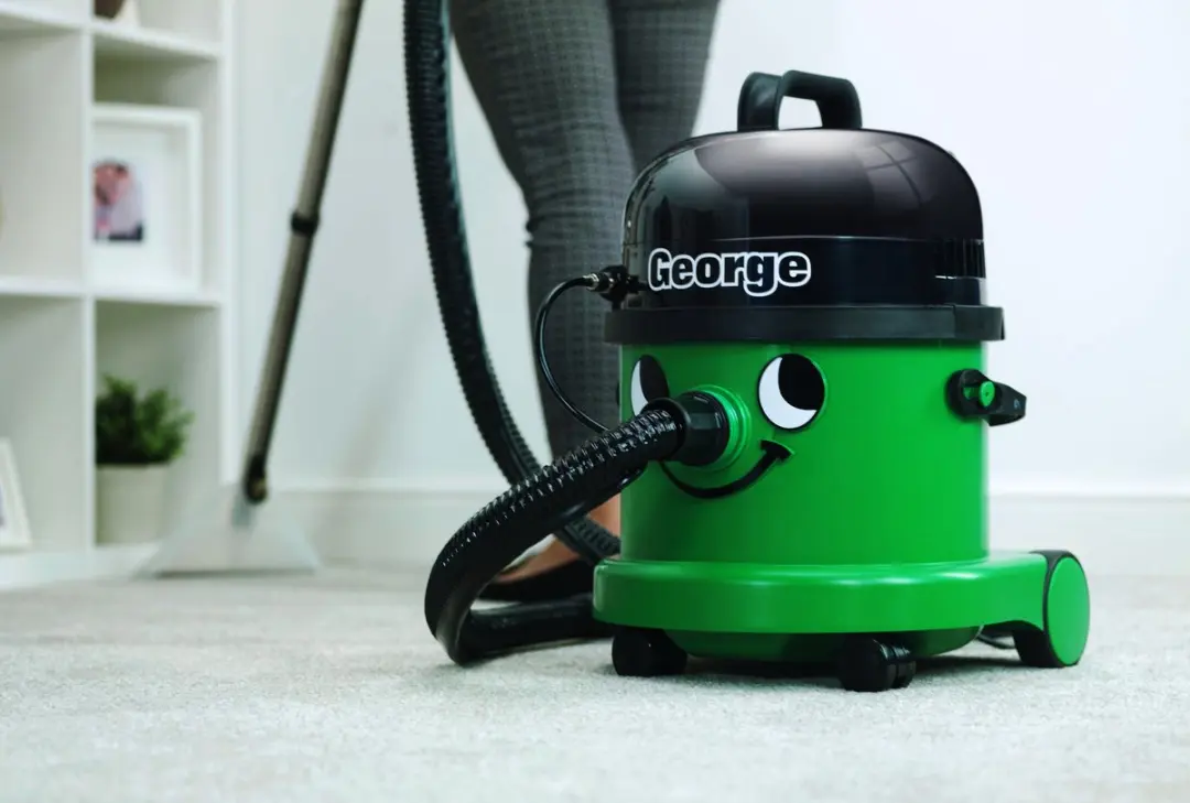 Numatic George GVE372 Tapijtreiniger - 15L 1060W - afbeelding 6 van 6