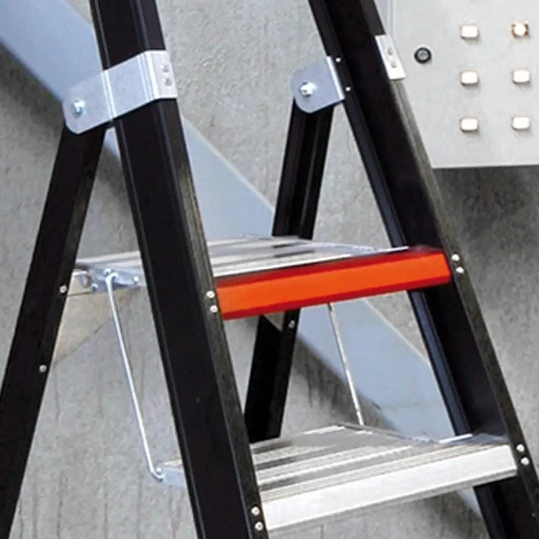 Altrex Taurus 5 Treden Magazijntrap - Werkhoogte 3,20m - afbeelding 6 van 6