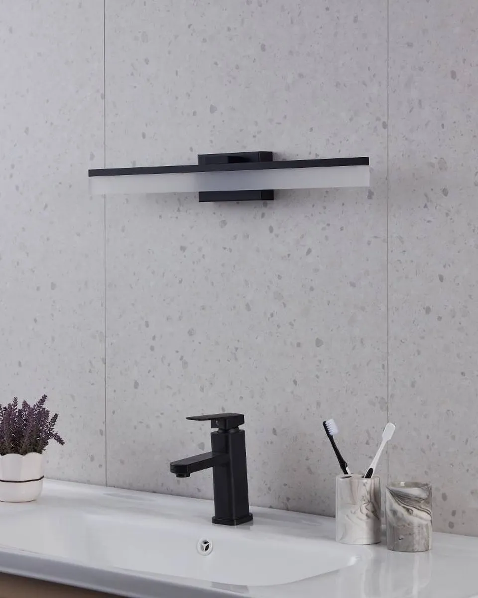 Eglo Palmital Wandlamp LED 59,5cm - Zwart/Wit