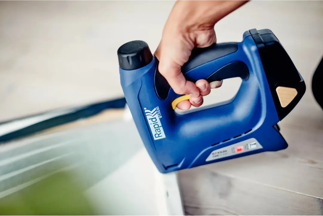 Rapid BTX530 Elektrische Tacker - Blauw/Geel