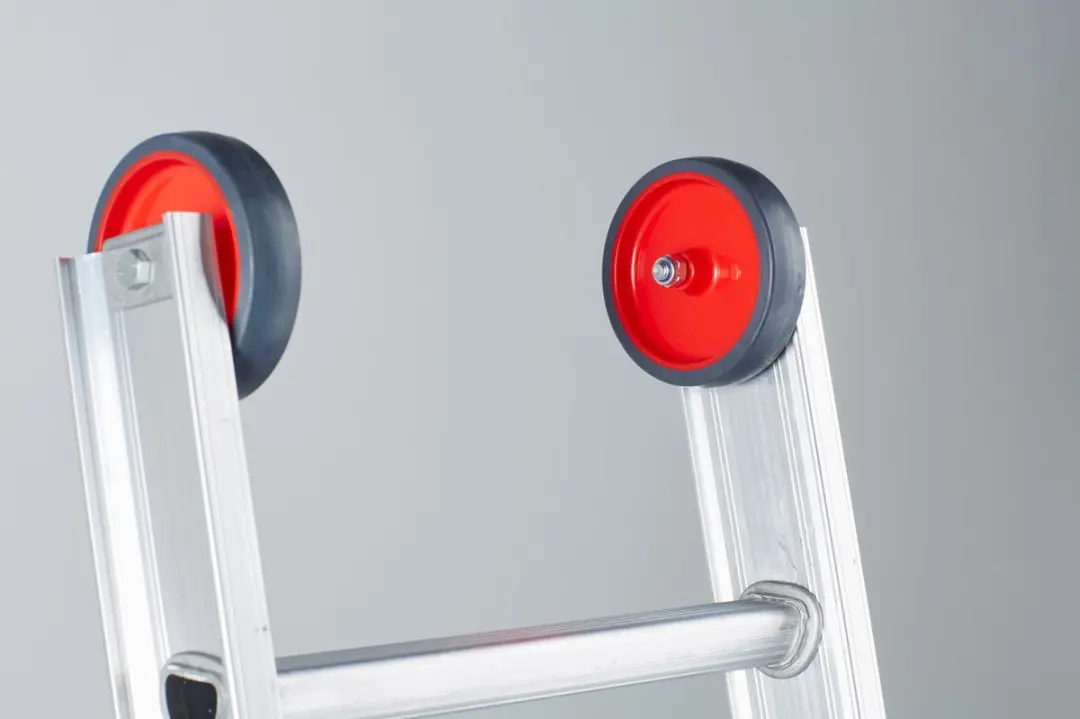 Altrex Reformladder 3x9 All Round + Laddermat 5.90m