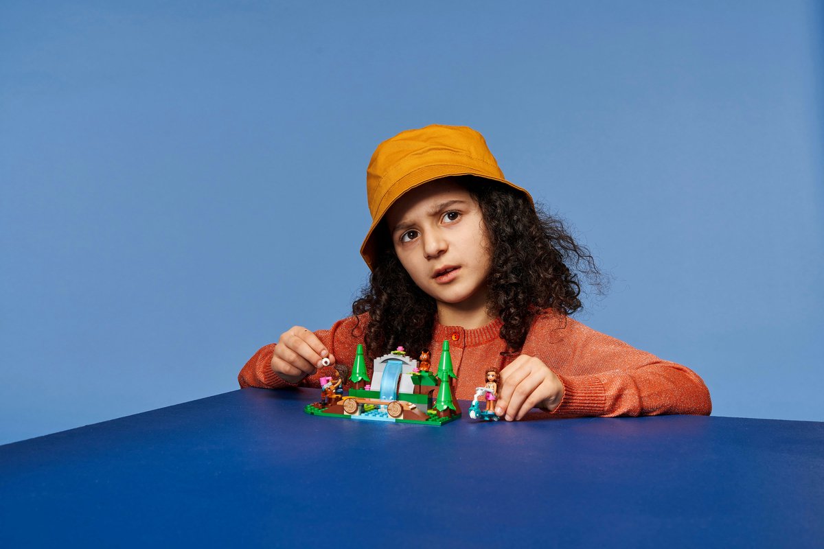 LEGO Friends Waterval in het bos Camping Avontuur set - 41677