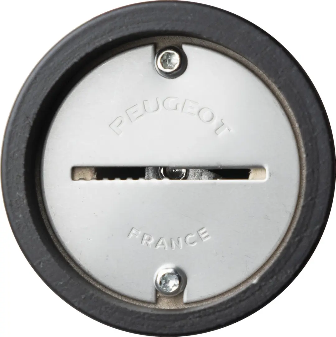 Peugeot Isen Muskaatmolen 15cm - Mat Zwart - afbeelding 4 van 6