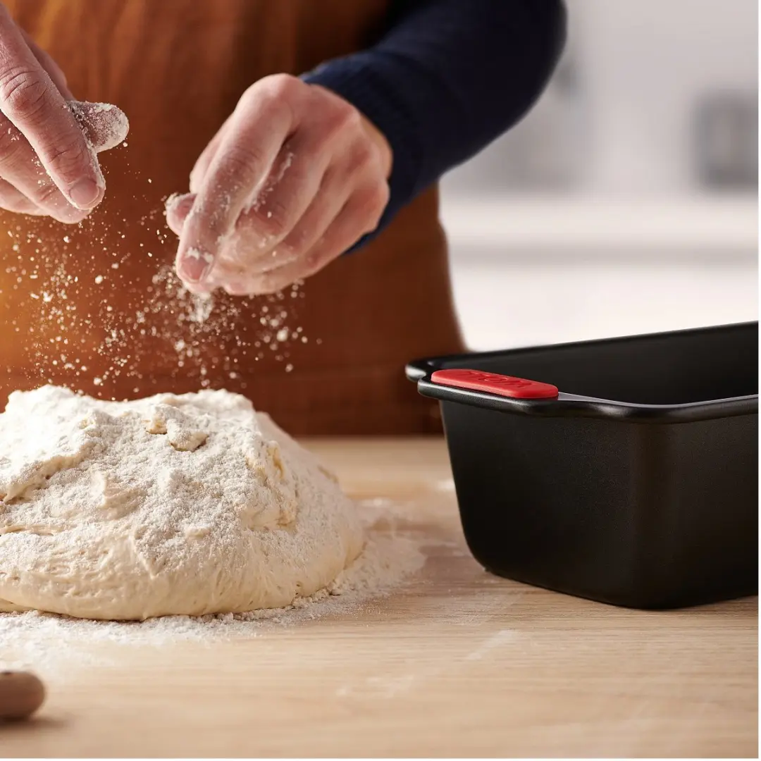 Woll Let's Bake Broodbakvorm 30cm - PFAS-vrij - Zwart/Rood