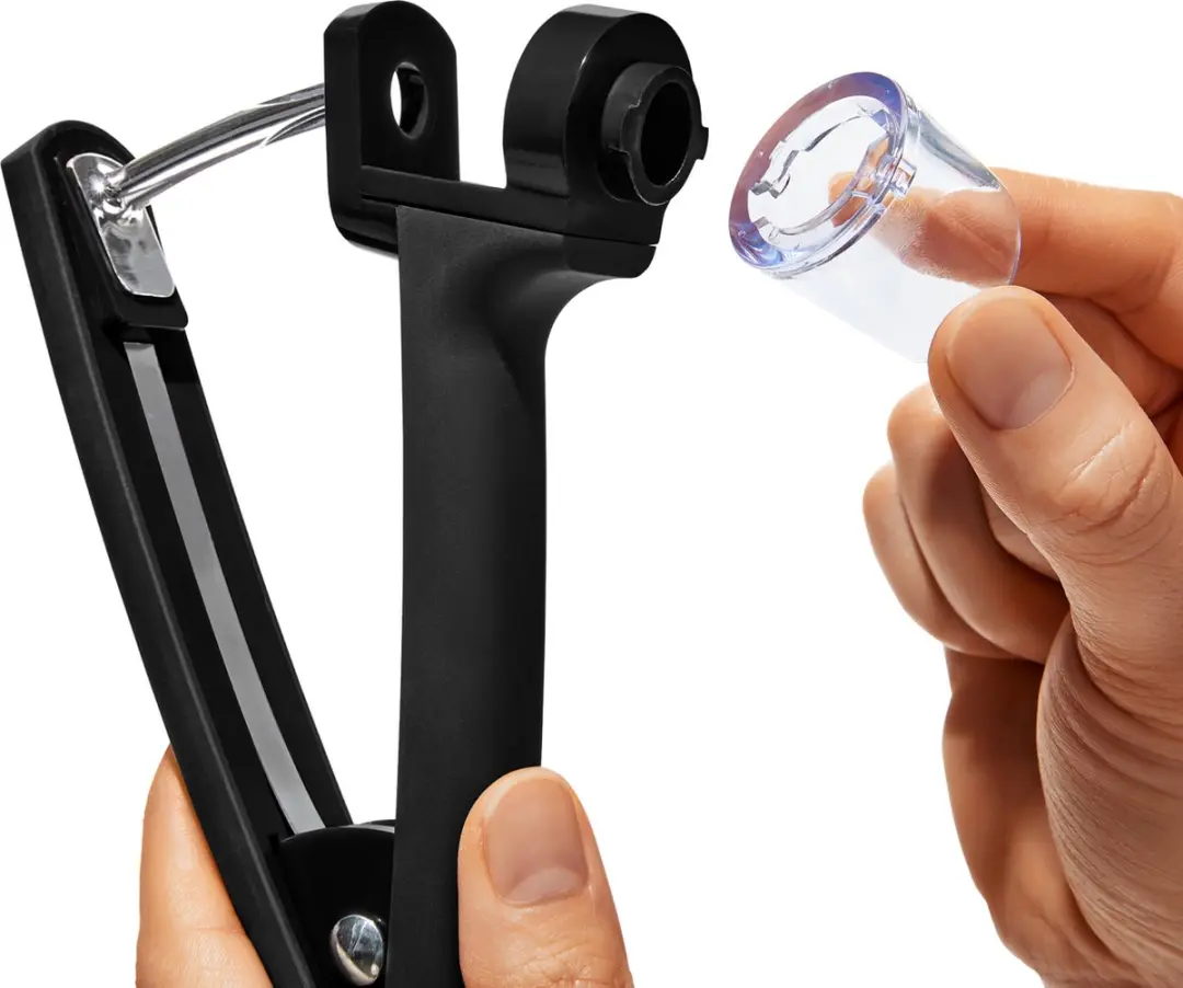 OXO Good Grips Kersen-/Olijfontpitter - Zwart