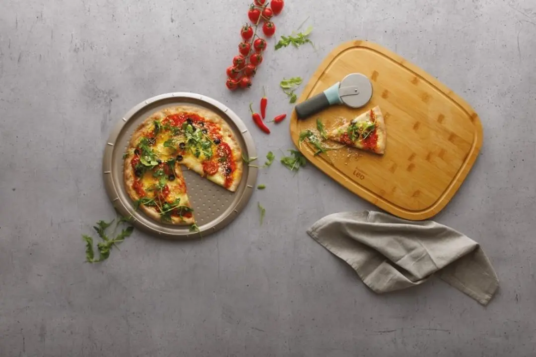 BergHOFF LEO Geperforeerde Pizzapan 32x1,5cm - Champagne