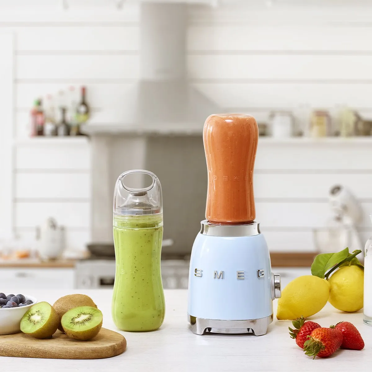 Smeg PBF01 Personal Blender 300W Pastelblauw - 2x 600ml - afbeelding 6 van 6