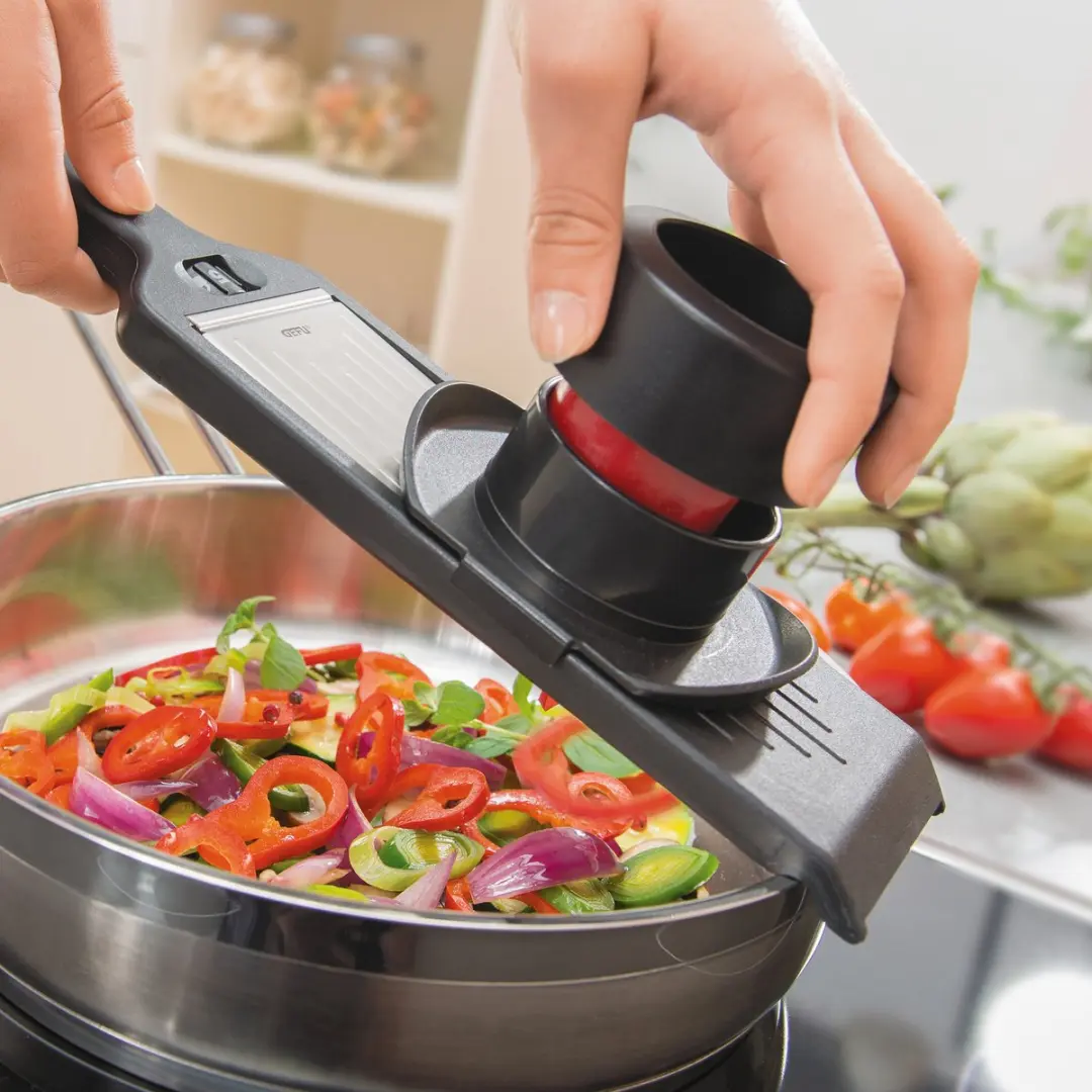 GEFU Violi V-Mandoline 32,3cm - Instelbaar 1-5mm - Zwart
