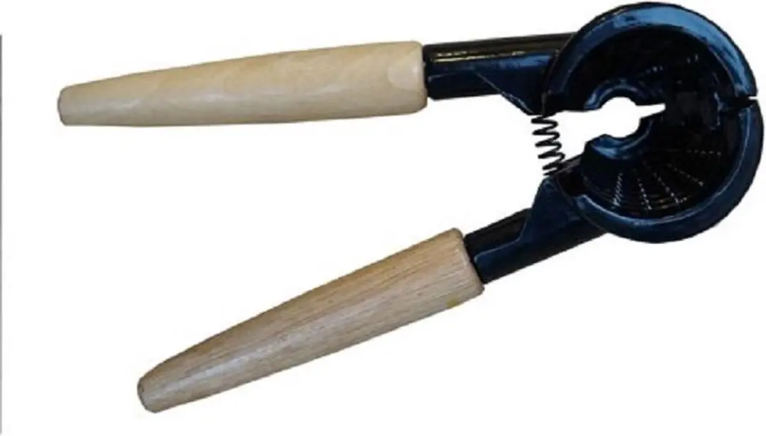 Cosy&Trendy Notenkraker & Flesopener 2-in-1 - Zwart/Lichte eik