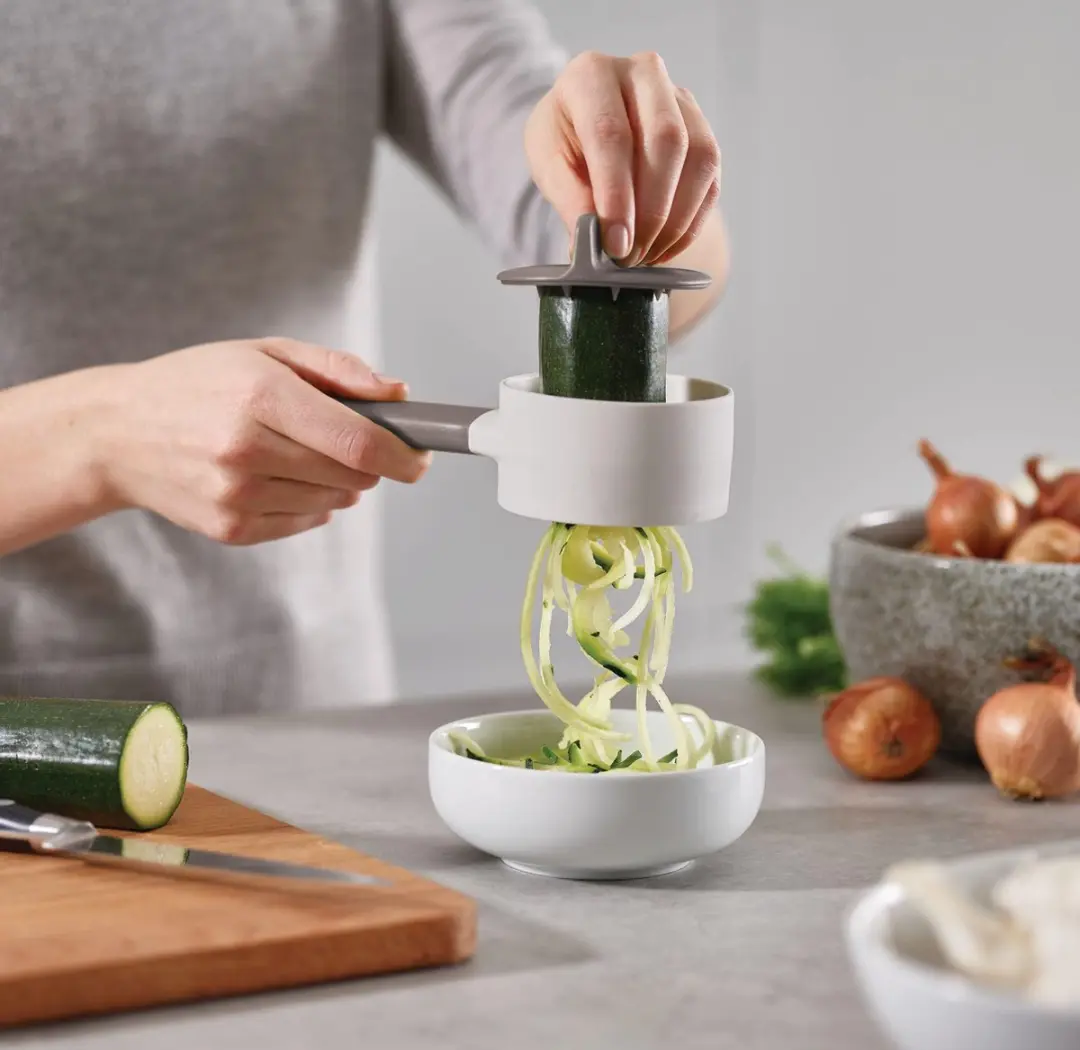 Joseph Joseph SpiroGo Compact Spiralizer - Groen