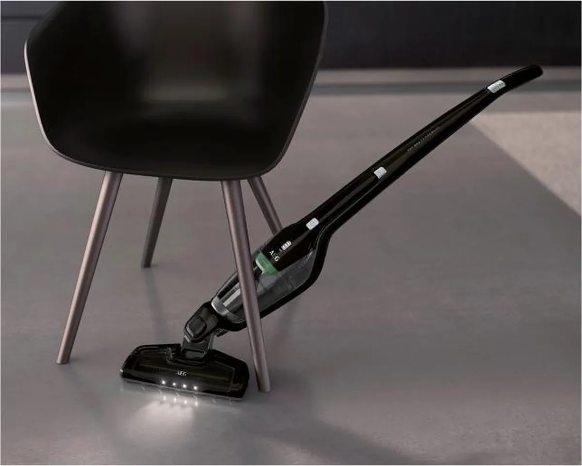 AEG CX7-2-45MÖ Steelstofzuiger 2-in-1 - 18W - 0,5L - Zwart/Groen