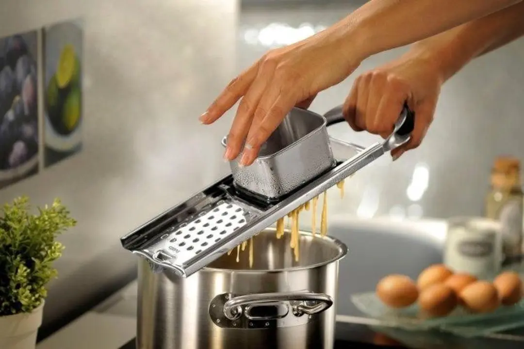 GEFU Tradizione Spätzlemaker RVS - Lange Spätzle - 4006664109802