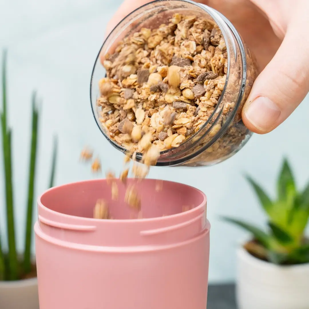 Westmark Mueslibeker Lunchpot 0,7L - 2 Compartimenten - Roze/Grijs