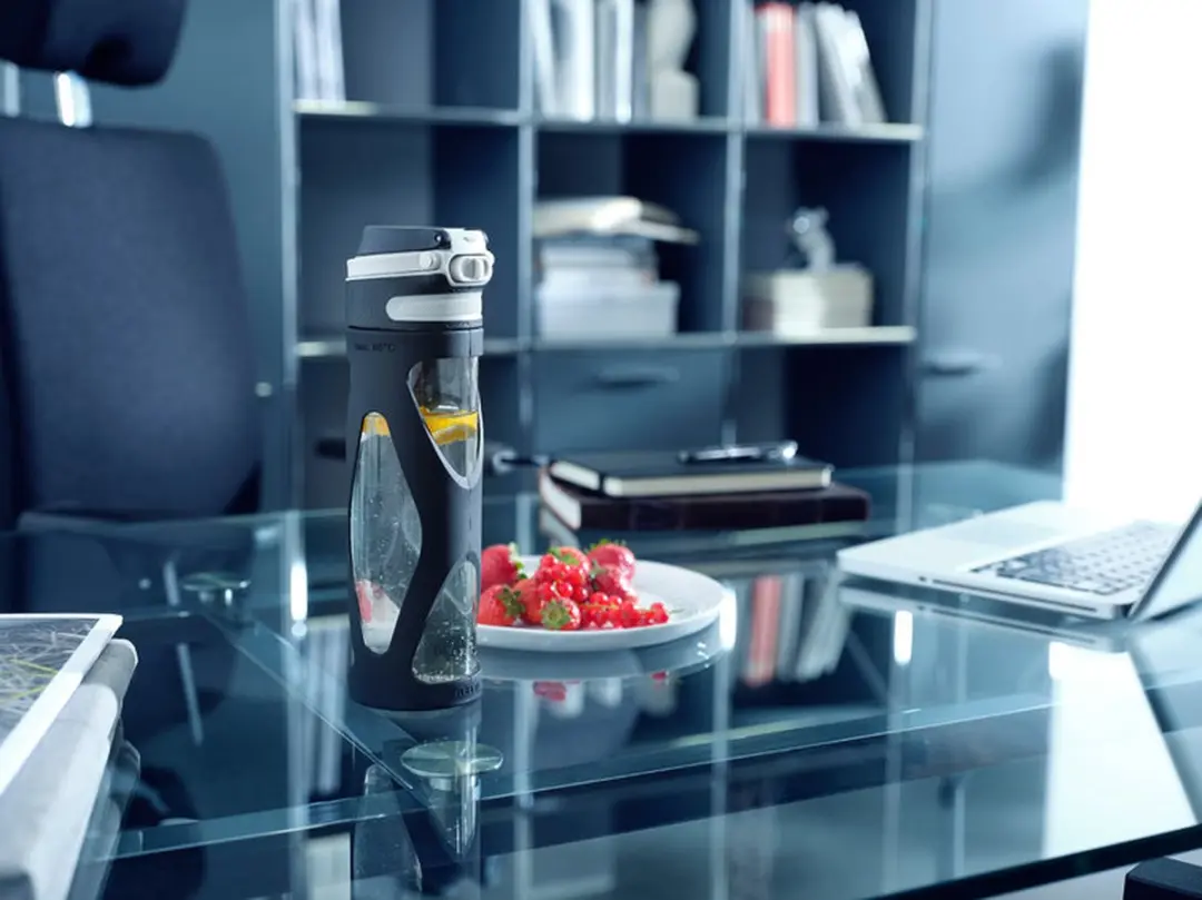 Leifheit 3254 Flip Glazen Drinkfles 600ml - Zwart