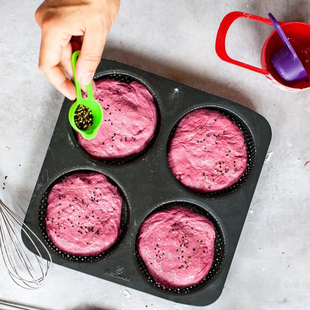 Westmark Burger Bun Bakvorm 4x Ø12cm - Antiaanbak - Grijs - afbeelding 6 van 6