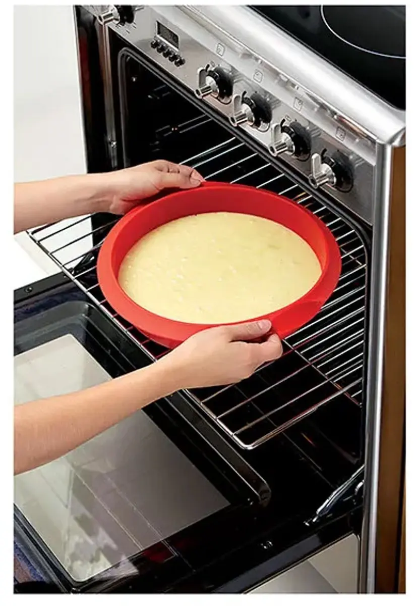 Lékué Cakevorm Rond Ø24cm Siliconen - Rood - afbeelding 6 van 6