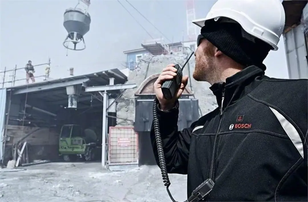 Bosch Professional GHJ 12+18V Verwarmde Jas - 3XL - Zwart